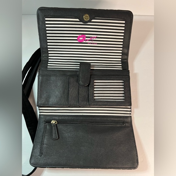 Betsey Johnson Black Velvet Crossbody - Picture 3 of 7